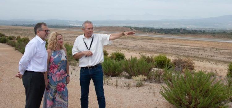 Plataforma industrial i el centre de manteniment per a l’aeroport de Castelló i connexió aèria amb Bilbao