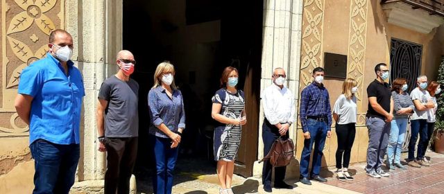 Minut de silenci a Benicarló en memòria de les víctimes de la Covid19