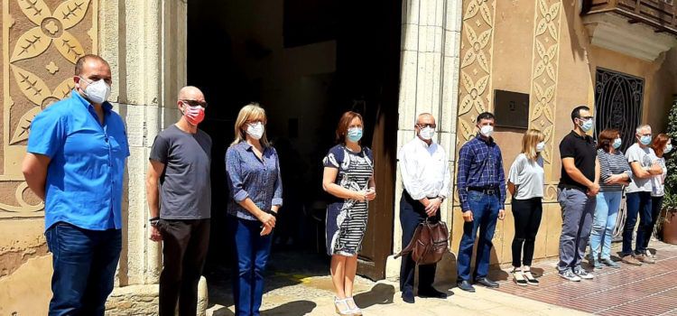 Minut de silenci a Benicarló en memòria de les víctimes de la Covid19