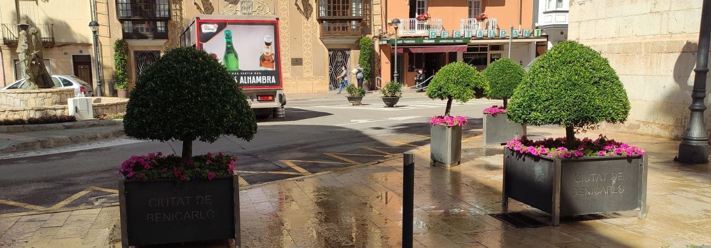 Benicarló reforça la senyalització per a evitar el trànsit rodat pel centre històric