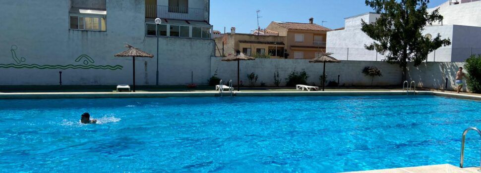La piscina municipal d’Alcalà reobre les seves portes aplicant mesures de seguretat i higiene