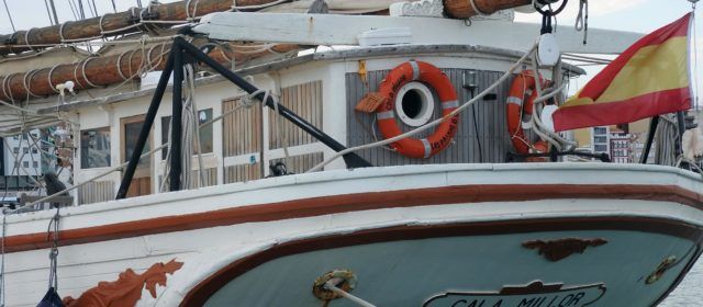 El veler Cala Millor torna al port de Vinaròs