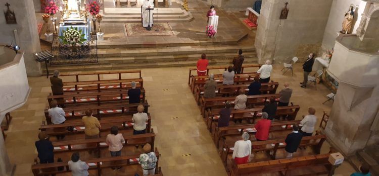 Vilafranca celebra la missa per la Pasqua del Llosar