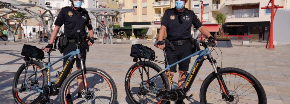 L’Ajuntament de Vinaròs adquireix dues bicis elèctriques per a la Policia Local