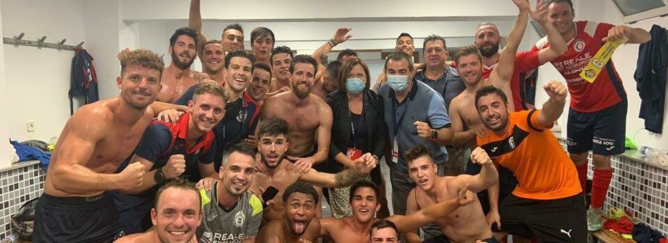 El Benicarló vuelve a Tercera División 27 años después tras derrotar al Burriana en la tanda de penaltys