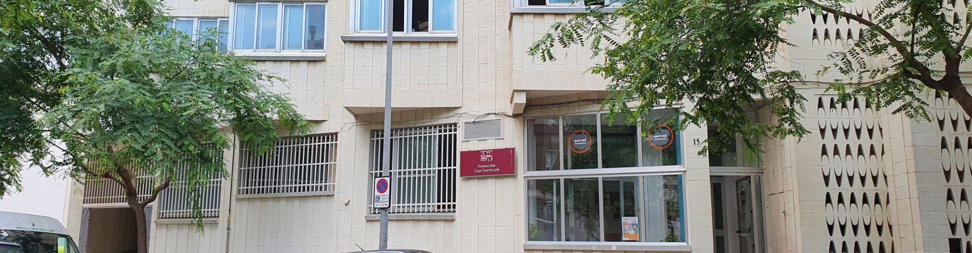 Aunque da negativo la alumna de la madre con coronavirus, el Club Natació Vinaròs no reanuda su campus por precaución