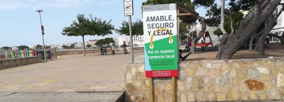 Campanya a Alcalà-Alcossebre sobre la repercussió negativa de la venda il·legal en el comerç local