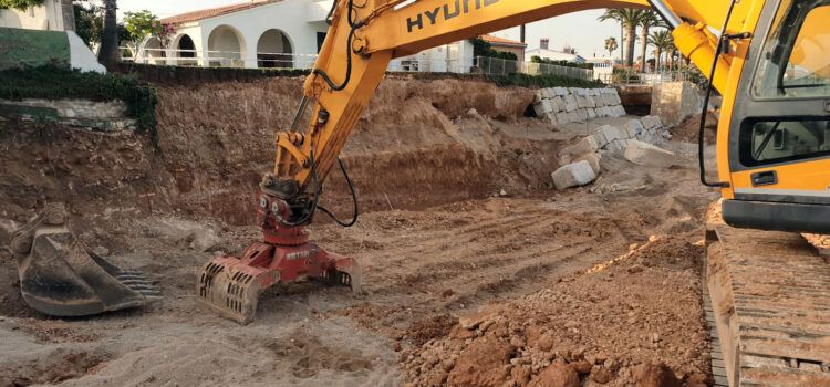 Costas repara el tramo costero de Vinaròs Cala Puntal, dañado por el temporal Gloria