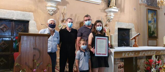 Vallibona guardona dos vinarossencs, per portar la botiga que subministrà el menjar als veïns durant el confinament