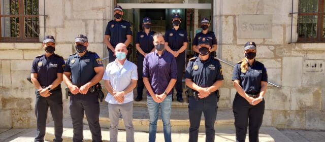 7 policies locals de Vinaròs prenen possessió com a funcionaris de carrera