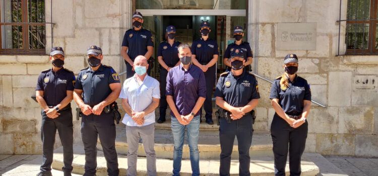 7 policies locals de Vinaròs prenen possessió com a funcionaris de carrera