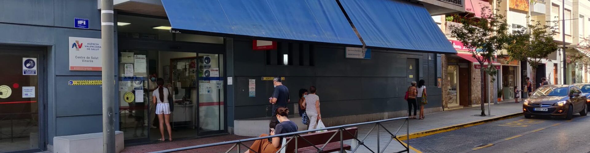 Sanitat instal·la un tendal a l’exterior de l’ambulatori de Vinaròs