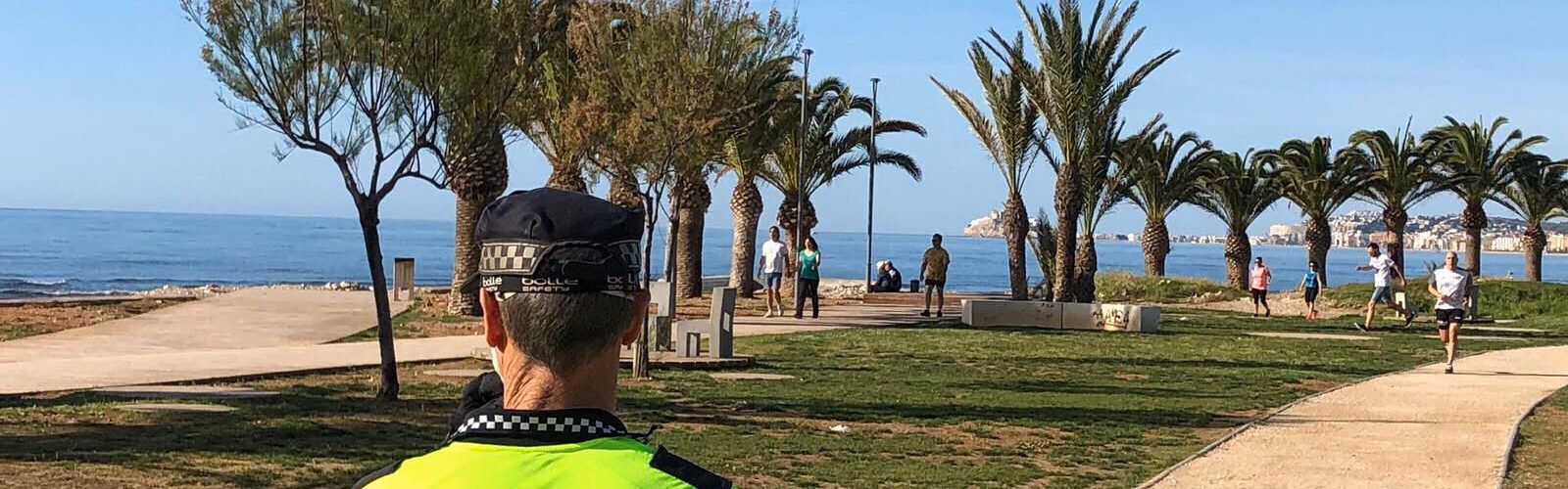 La Policia Local de Benicarló penalitza i sanciona el consum de begudes en la via pública