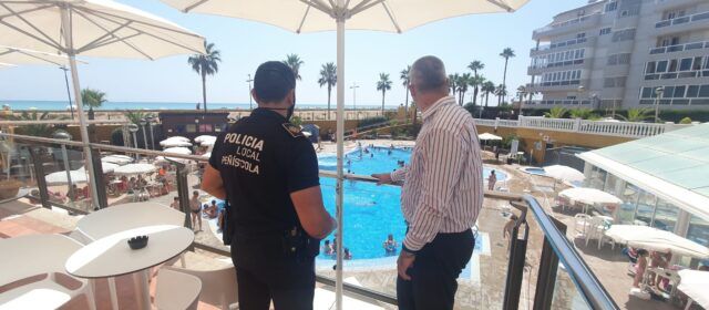 La Policia Local de Peníscola col·labora amb el sector turístic per l’acompliment de la normativa de prevenció i seguretat