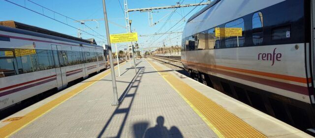 La merma de usuarios del tren en el Maestrat alcanza un 80%