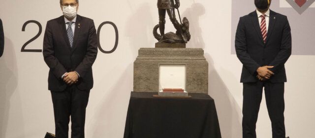 La Banda Municipal d’Alcanar recull la Creu de Sant Jordi pels seus 175 anys