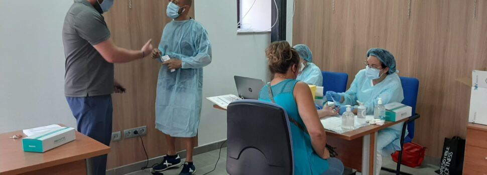 Sant Jordi realitza test ràpids a alumnes, docents i personal del col·legi per a un inici de curs segur