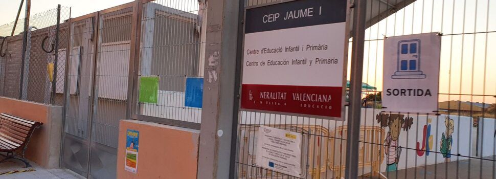 L’Ajuntament de Vinaròs reforça el servei de neteja dels centres educatius