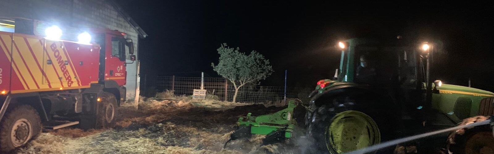 48 horas después, logran apagar totalmente el incendio de una nave agrícola de Morella