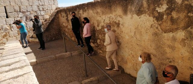 Bona acollida de la jornada de portes obertes al Castell de Peníscola
