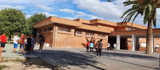 El 90,4 % dels 249 centres educatius de la província castellonenca no tenen cap grup confinat