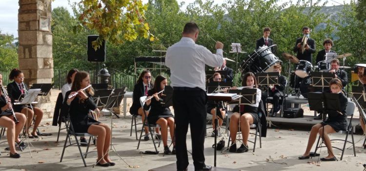 Fotos: Música i oli a l’ermita de Canet lo Roig