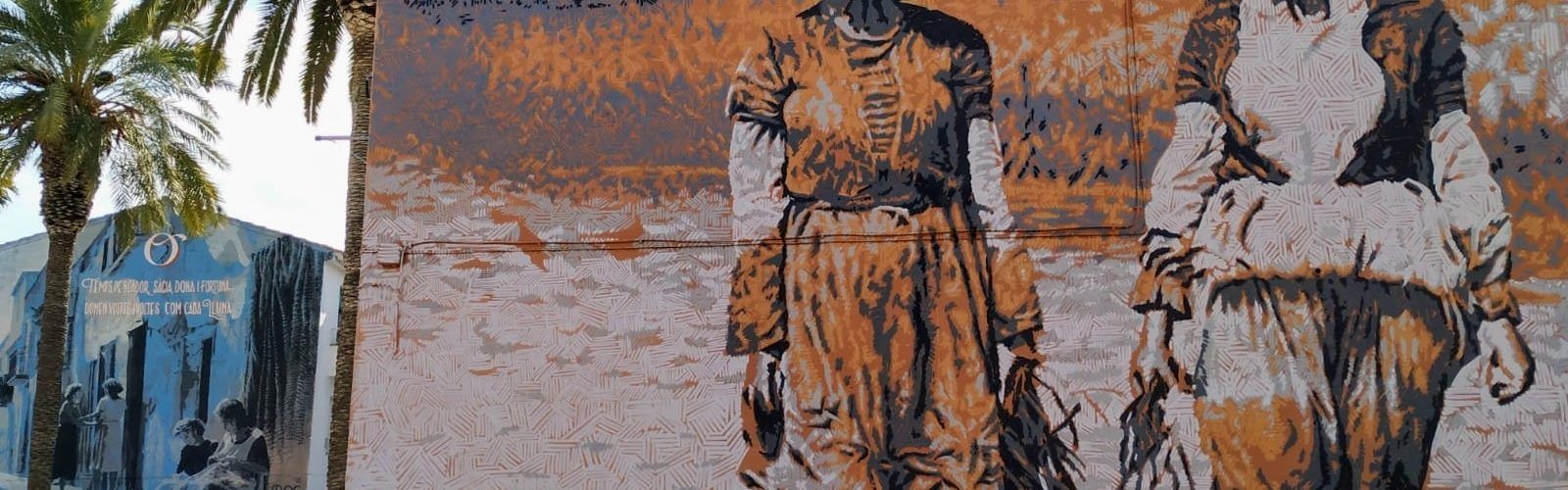 Fotos: La dona pagesa, en un mural a la Ràpita
