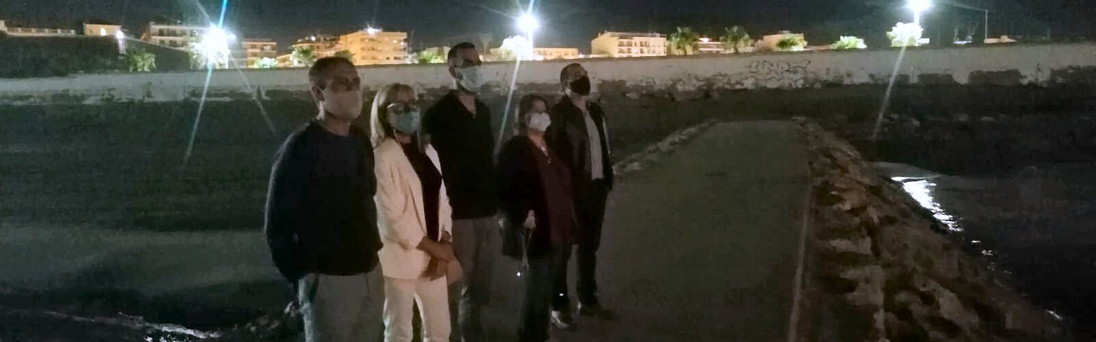 Benicarló dispara un dels quatre castells de focs amb què la Diputació ha celebrat el 9 d’octubre