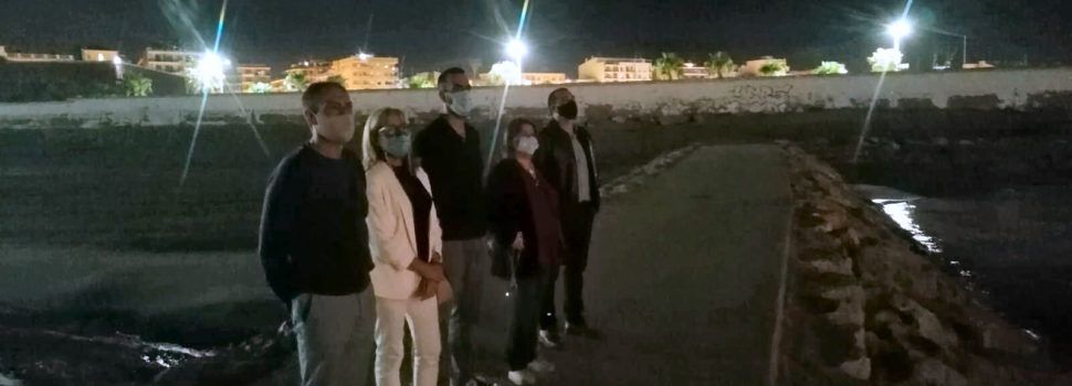 Benicarló dispara un dels quatre castells de focs amb què la Diputació ha celebrat el 9 d’octubre