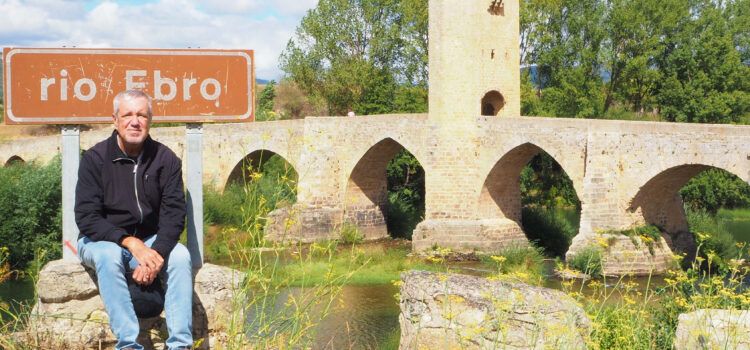 Arturo Gaya prepara un nou llibre de viatges sobre l’Ebre