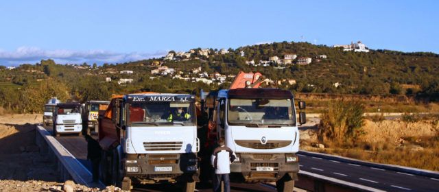 Fotos: prova de càrrega del pont de l’ermita a Vinaròs