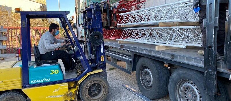 Comencen els treballs d’instal·lació d’una torre eòlica a Tírig