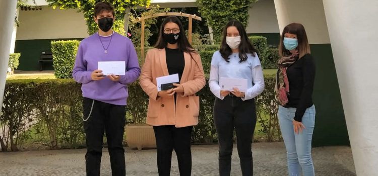 Tres alumnes de l’IES J.Coromines de Benicarló, premi extraordinari d’ESO