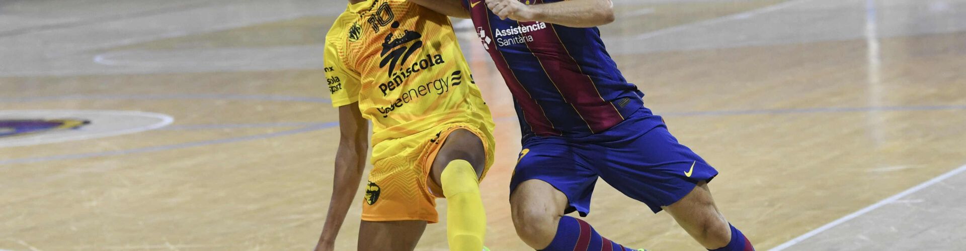 El Peñíscola Globeenergy asalta el Palau Blaugrana en su debut liguero (3-4)