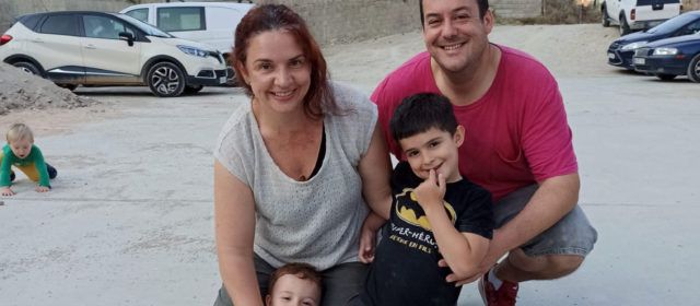 Vuelta a casa, para evitar riesgos y restricciones en la gran ciudad
