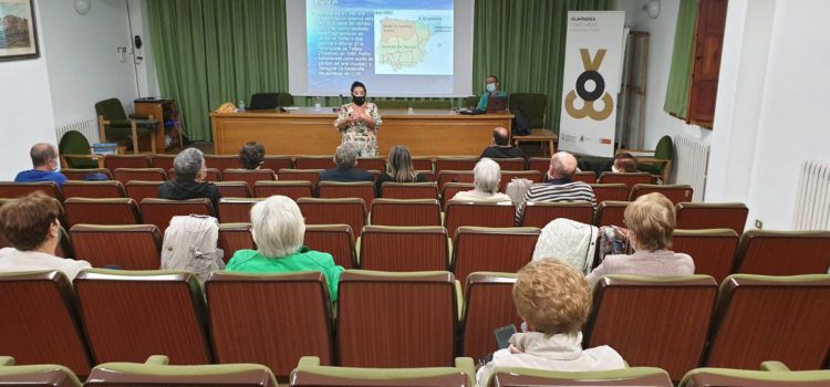 21 alumnes de Vilafranca emprenen el curs de l’UJI per a majors sense desplaçaments