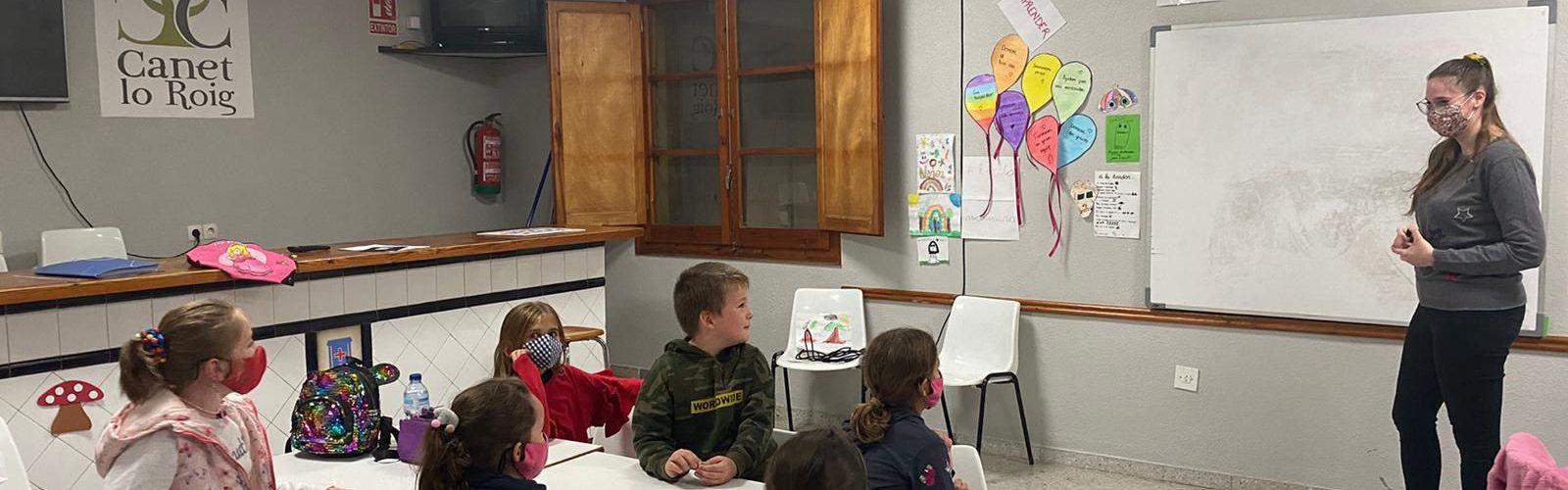L’Ajuntament de Canet promou les classes d’anglés per a l’alumnat del municipi