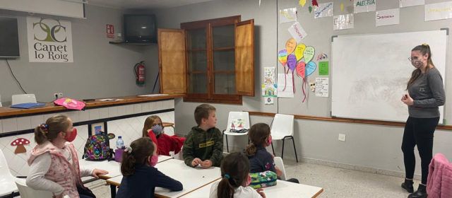 L’Ajuntament de Canet promou les classes d’anglés per a l’alumnat del municipi