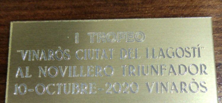 Primer trofeo “Vinaròs Ciutat del Llagostí” al novillero triunfador