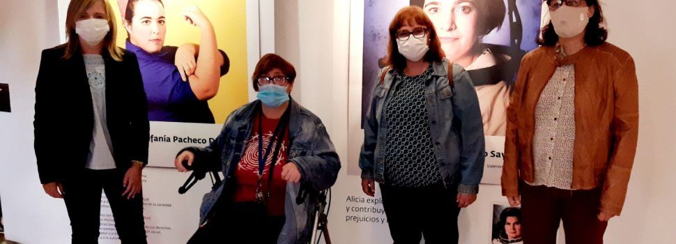 Serveis Socials de Benicarló reivindica amb una exposició els drets de les dones amb discapacitat intel·lectual