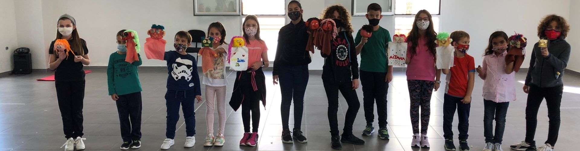 Santa Magdalena tanca la programació del 9 d’Octubre amb titelles i una exposició de pintura