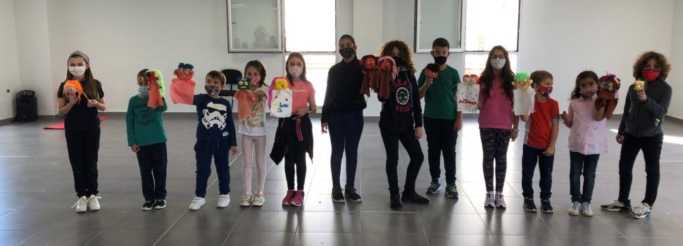 Santa Magdalena tanca la programació del 9 d’Octubre amb titelles i una exposició de pintura