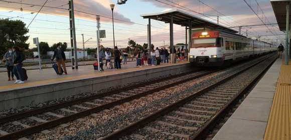 Trens Dignes al Maestrat demana recuperar d’immediat totes les freqüències de mitjana distància