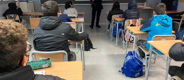 L’Ajuntament d’Alcalà-Alcossebre continua les xarrades preventives contra l’assetjament escolar als alumnes de l’IES Serra d’Irta