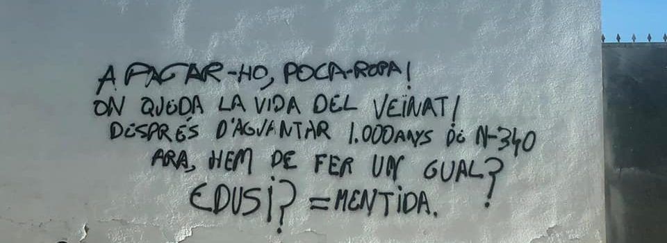 L’alcaldessa de Benicarló demana col·laboració ciutadana per identificar els autors de pintades vandàliques