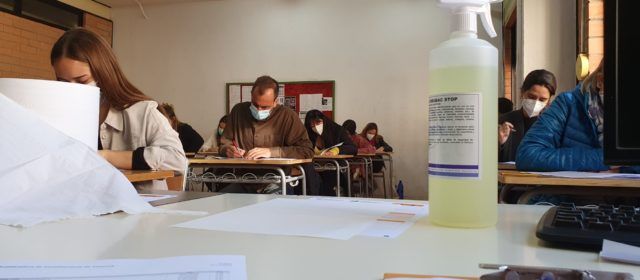 460 participants en els primers exàmens de valencià a Vinaròs en temps de pandèmia