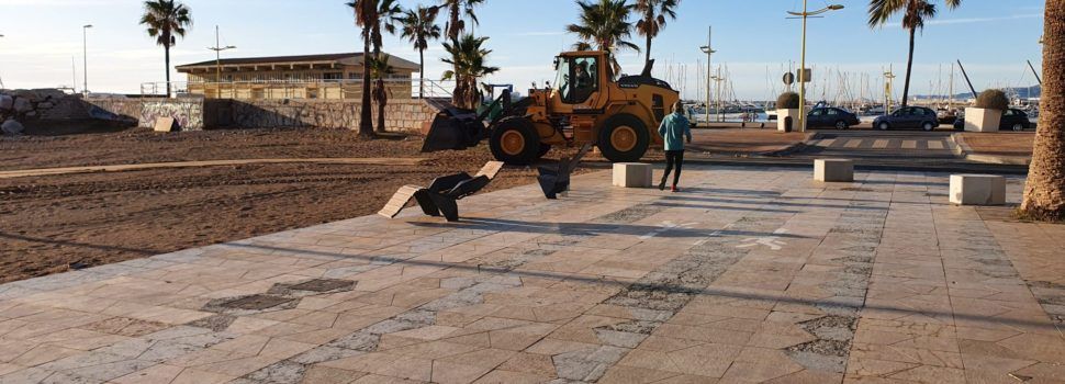 Fotos: manteniment de platges a Vinaròs