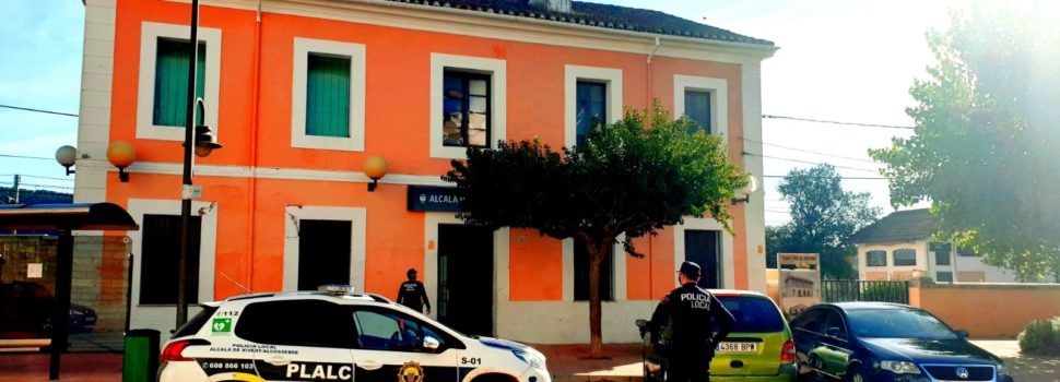 Policia Local i Guàrdia Civil recuperen la documentació i diners en efectiu d’un robatori en un taller de vehicles d’Alcalà de Xivert