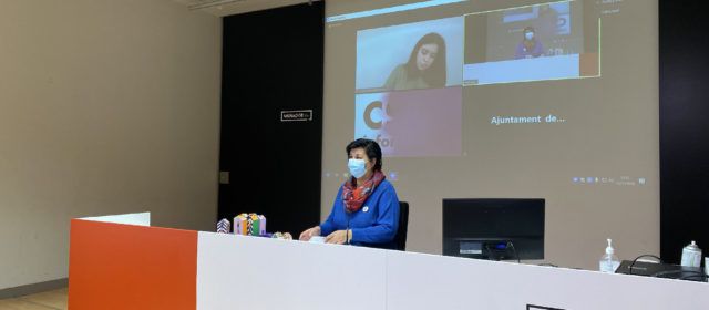 La Diputació trasllada als instituts la commemoració del 25N “per a atallar el problema des de la base”