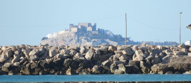 Peníscola, des de Vinaròs, “a vista de zoom”